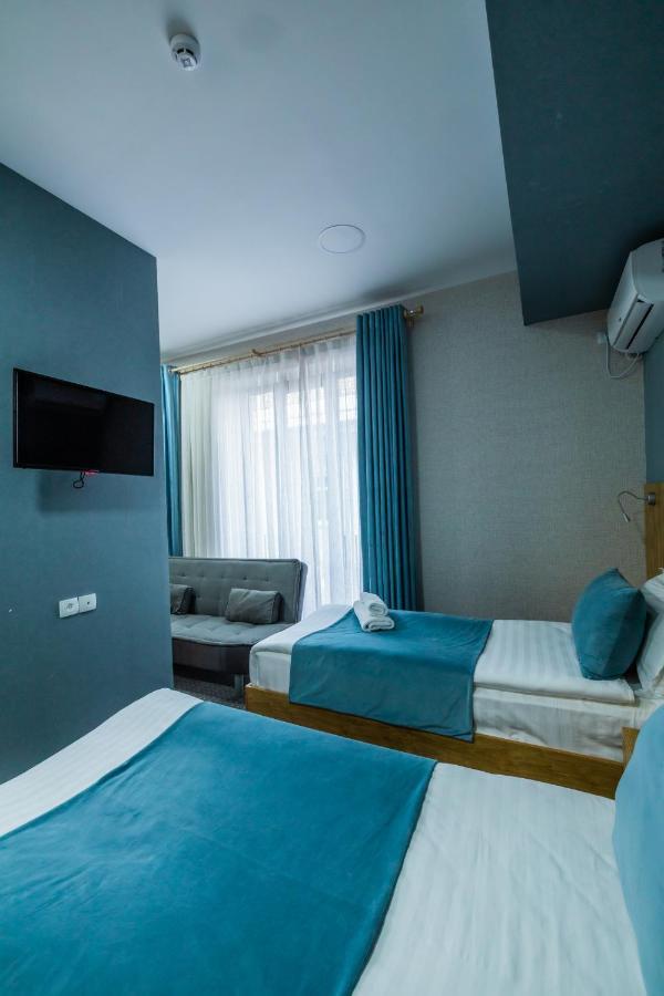 Bobur Hotel Tashkent Exterior photo