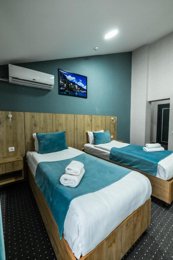 Bobur Hotel Tashkent Exterior photo