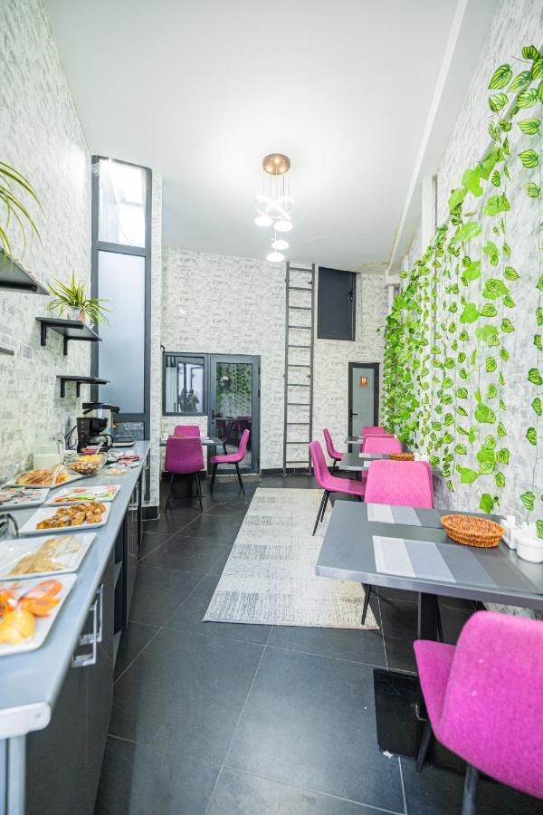 Bobur Hotel Tashkent Exterior photo